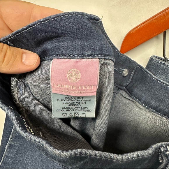 Laurie Felt Silky Seamless Stretch Leggings Jeans Small Dark Wash - Picture 6 of 11